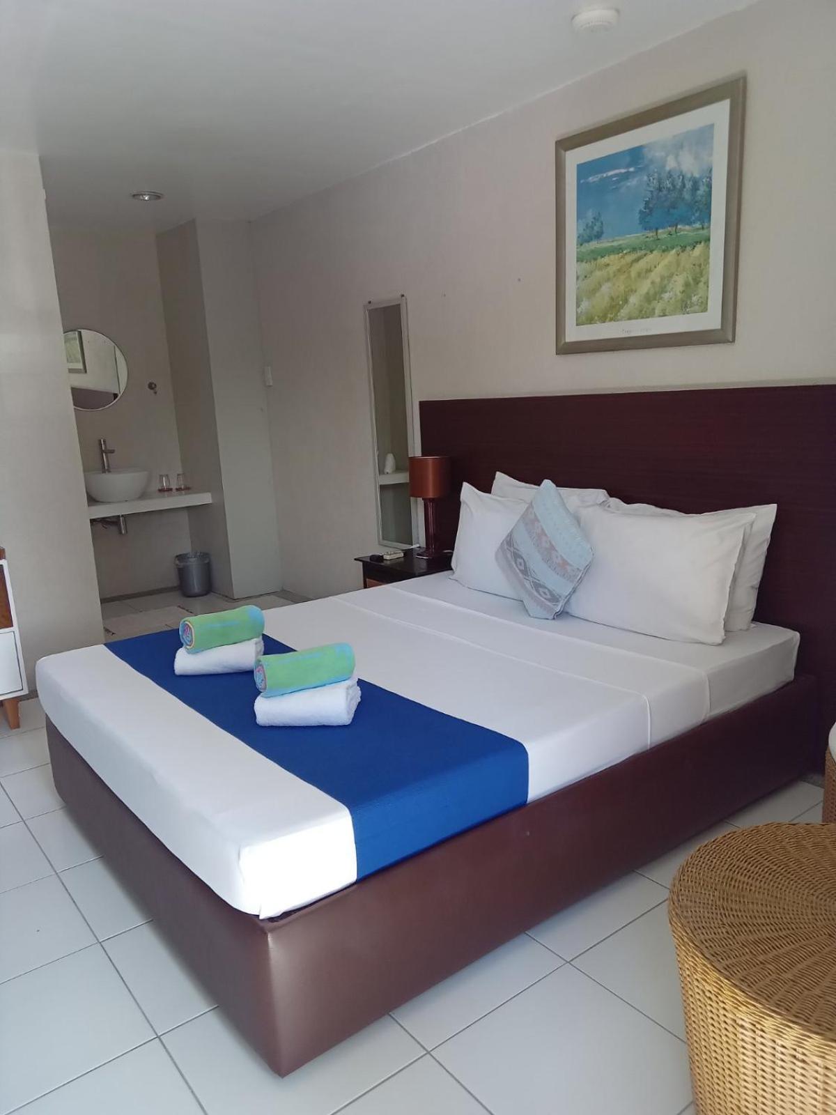 Mr Holidays Hotel Balabag  Esterno foto