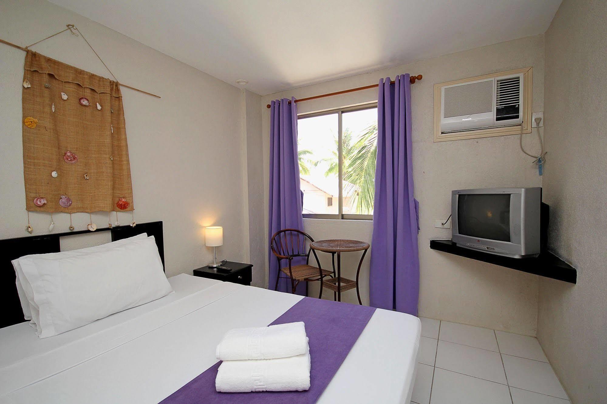 Mr Holidays Hotel Balabag  Esterno foto